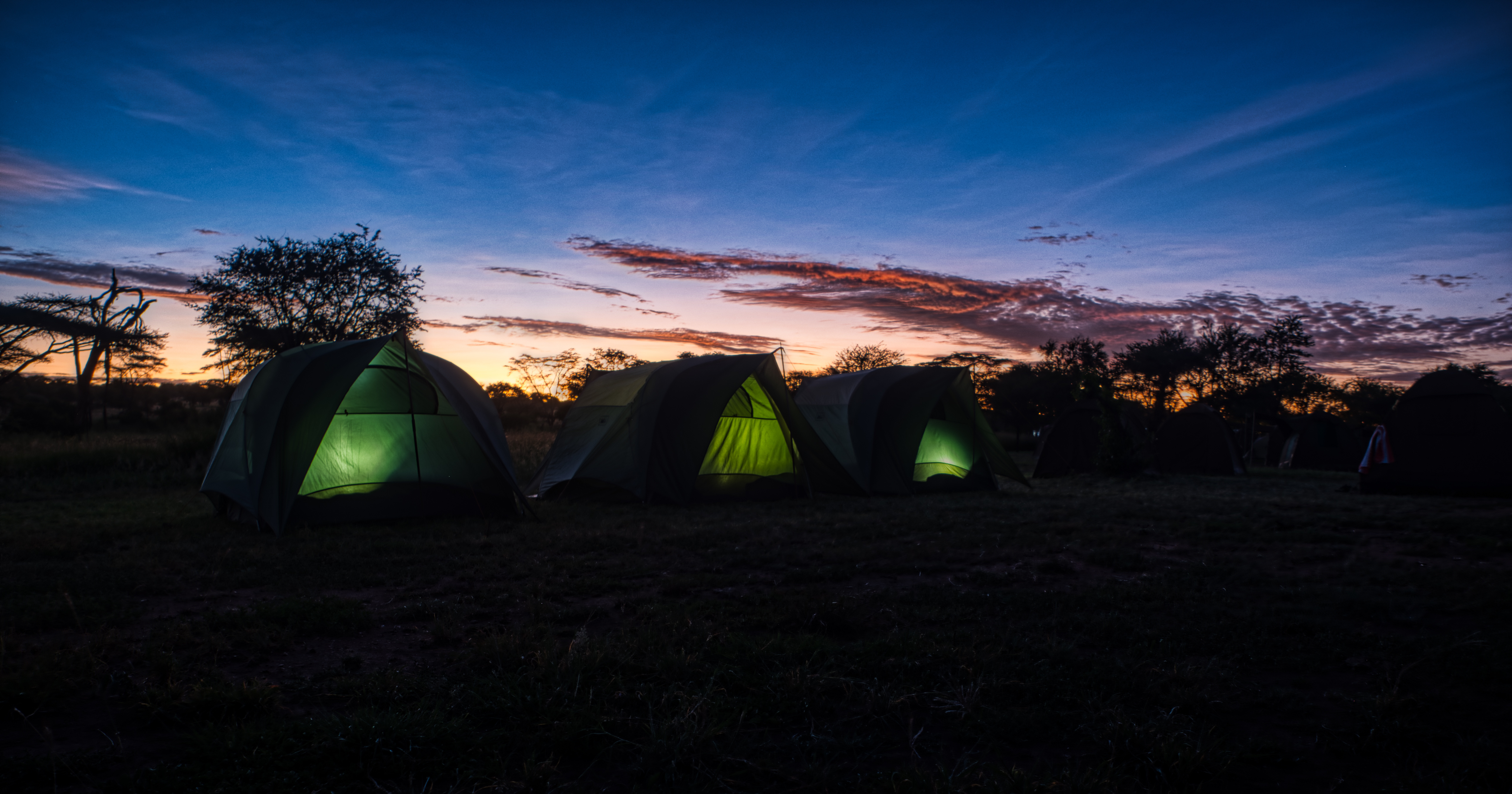 serengeti_sunrise_camping